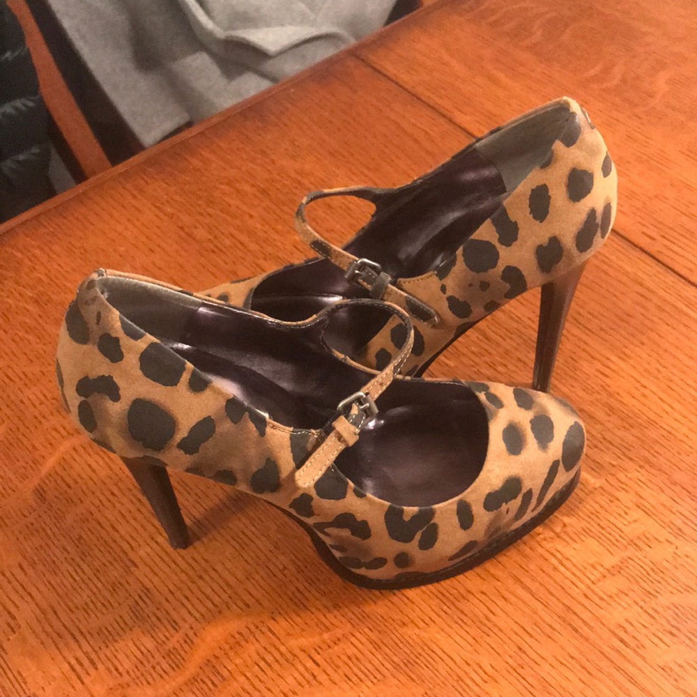 Vera Wang Cheetah Print Heels
